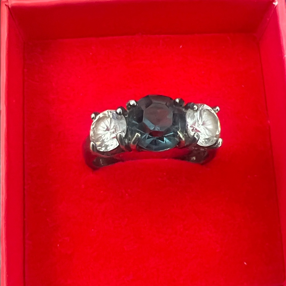 Elegant Sterling Silver and blue Stone Ring